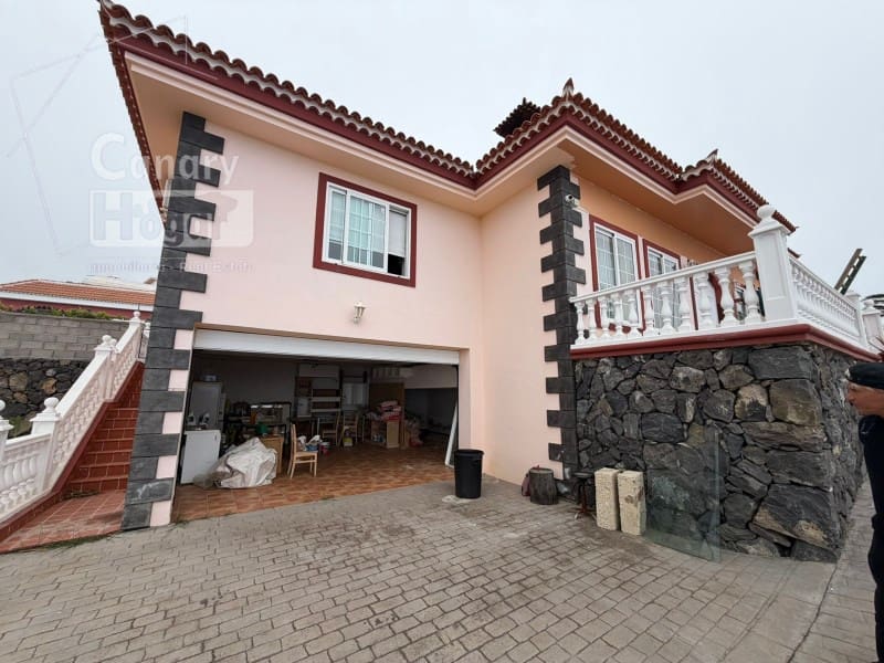 3 soveværelse Villa til salg i Adeje med swimmingpool garage - € 750.000 (Ref: 9846146)