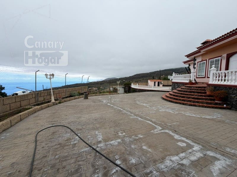 3 soveværelse Villa til salg i Adeje med swimmingpool garage - € 750.000 (Ref: 9846146)