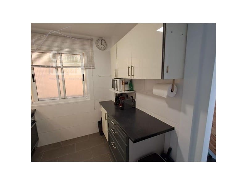 3 soveværelse Byhus til salg i Arico med garage - € 305.000 (Ref: 9868489)