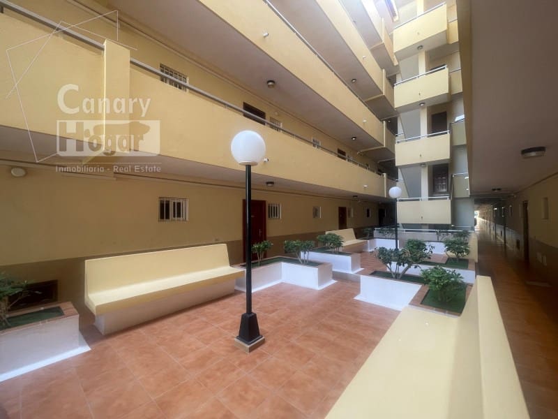 2 soveværelse Lejlighed til salg i Los Cristianos - € 370.000 (Ref: 9884437)