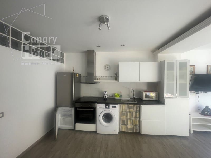 2 soveværelse Lejlighed til salg i Los Cristianos - € 370.000 (Ref: 9884437)