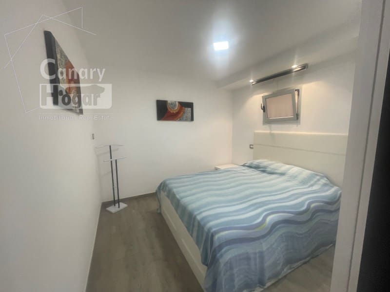 2 soveværelse Lejlighed til salg i Los Cristianos - € 370.000 (Ref: 9884437)
