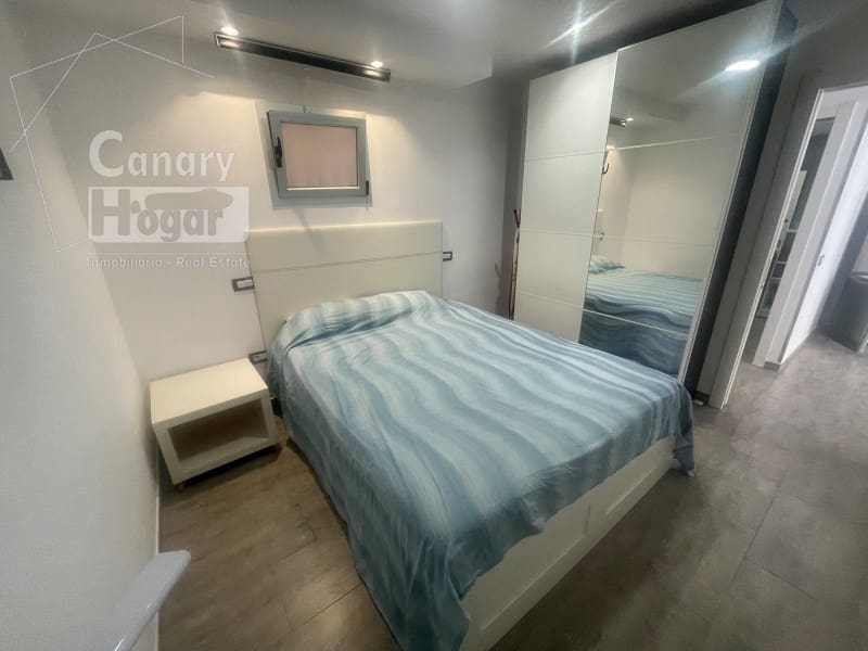 2 soveværelse Lejlighed til salg i Los Cristianos - € 370.000 (Ref: 9884437)