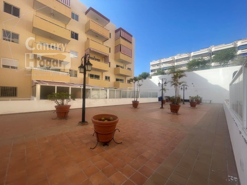 2 soveværelse Lejlighed til salg i Los Cristianos - € 370.000 (Ref: 9884437)