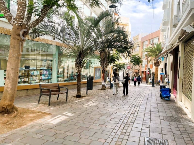 Gewerbe zu verkaufen in Santa Cruz de Tenerife - 173.000 € (Ref: 9890074)