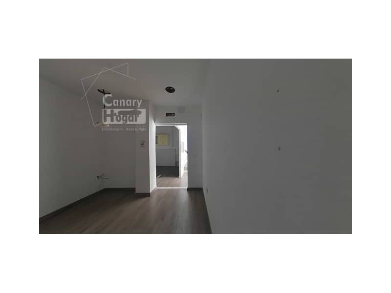 Erhverv til salg i Santa Cruz de Tenerife - € 173.000 (Ref: 9890074)
