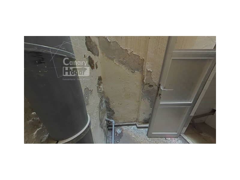 Erhverv til salg i Santa Cruz de Tenerife - € 173.000 (Ref: 9890074)