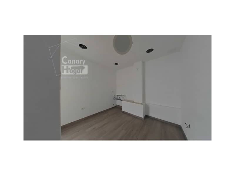 Erhverv til salg i Santa Cruz de Tenerife - € 173.000 (Ref: 9890074)