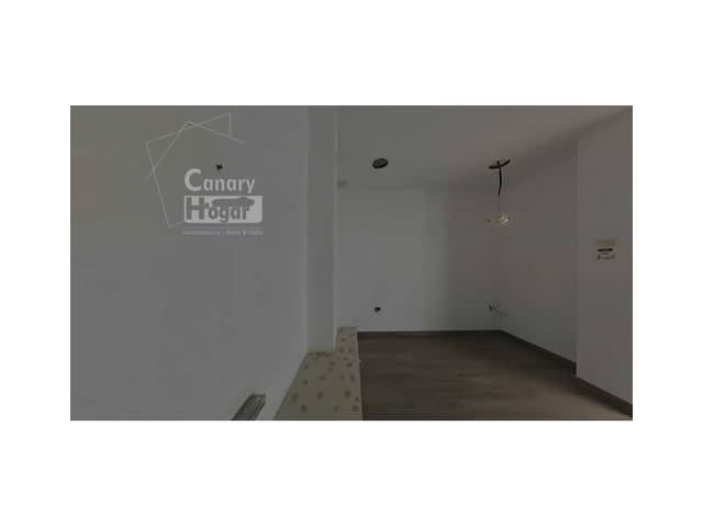 Commercieel te koop in Zona Centro, Santa Cruz de Tenerife - € 173.000 (Ref: 9890074)