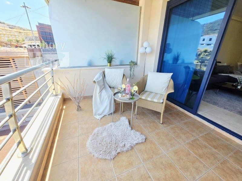 2 makuuhuone Kattohuoneisto myytävänä paikassa Puerto Santiago mukana 
autotalli - 670 000 € (Ref: 9896608)