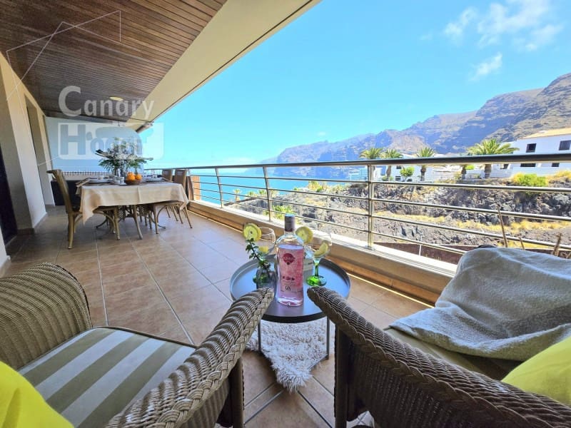 2 makuuhuone Kattohuoneisto myytävänä paikassa Puerto Santiago mukana 
autotalli - 670 000 € (Ref: 9896608)