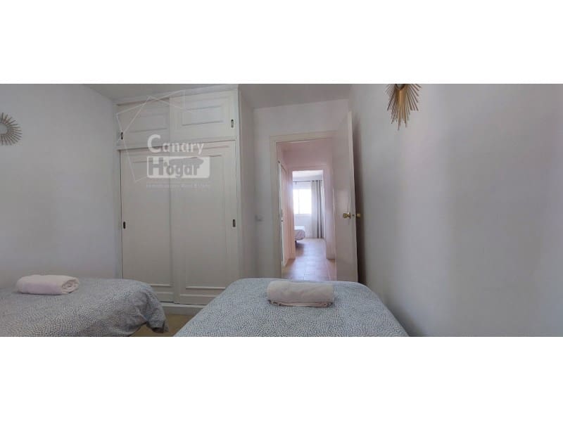 2 slaapkamer Appartement te koop in Los Cristianos - € 490.000 (Ref: 9896609)