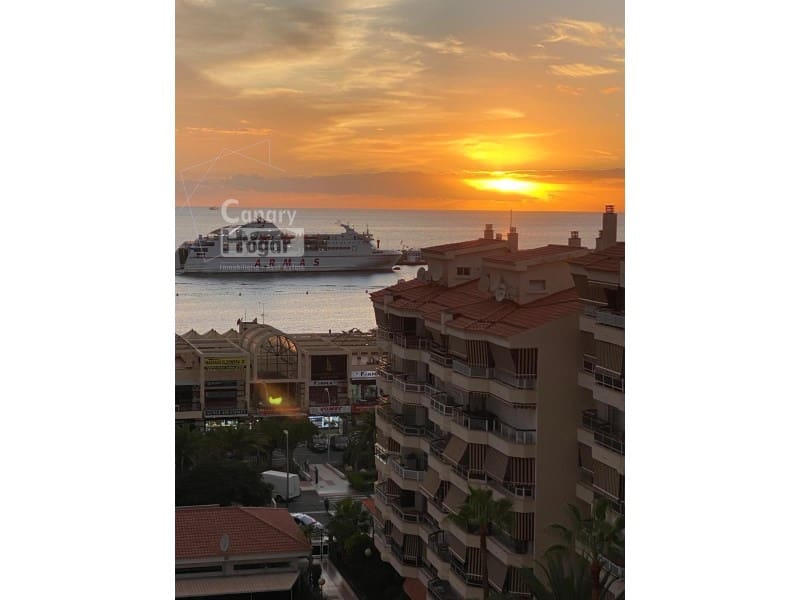 2 slaapkamer Appartement te koop in Los Cristianos - € 490.000 (Ref: 9896609)