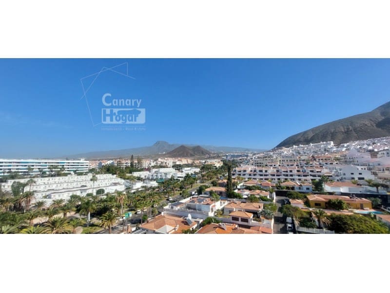 2 slaapkamer Appartement te koop in Los Cristianos - € 490.000 (Ref: 9896609)