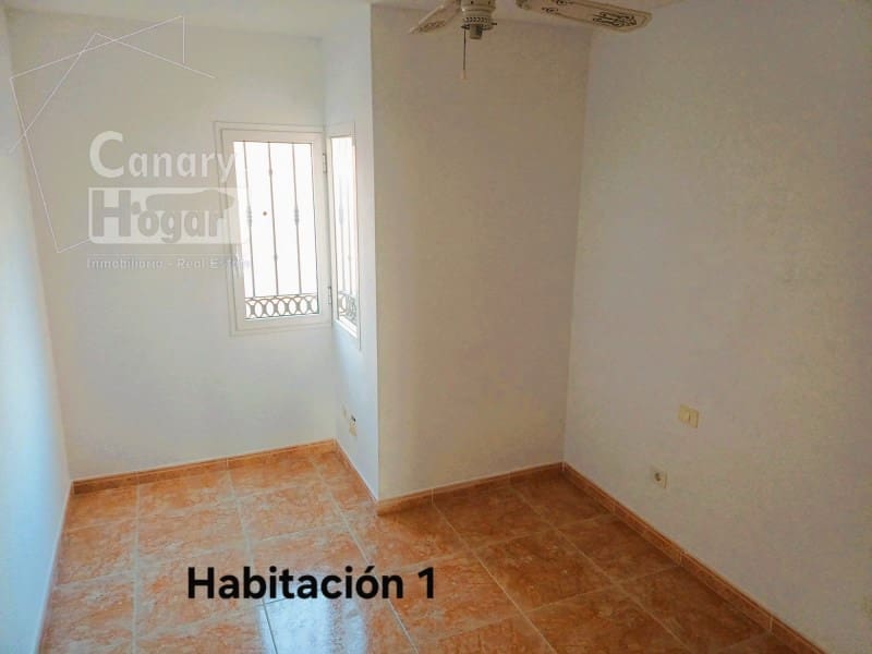 3 soverom Villa til salgs i Costa Adeje med svømmebasseng garasje - € 538 000 (Ref: 9899390)