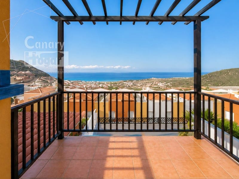 3 soverom Villa til salgs i Costa Adeje med svømmebasseng garasje - € 538 000 (Ref: 9899390)