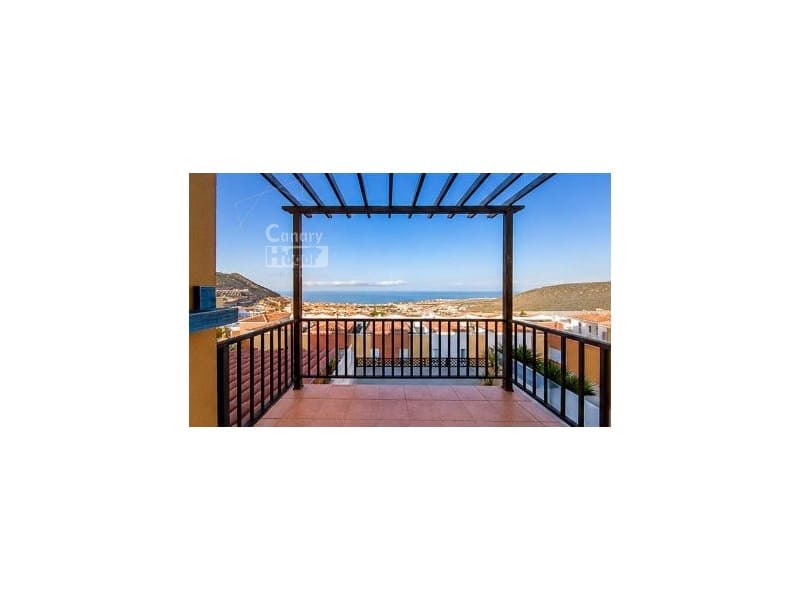 3 soverom Villa til salgs i Costa Adeje med svømmebasseng garasje - € 538 000 (Ref: 9899390)