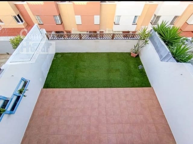 3 soverom Villa til salgs i Torviscas Centro y Alto, Adeje med svømmebasseng garasje - € 538 000 (Ref: 9899390)