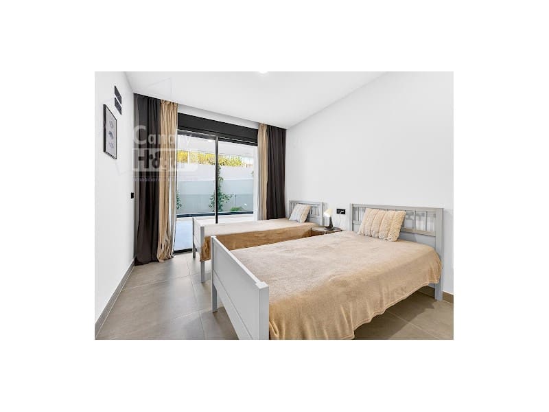 2 sovrum Lägenhet till salu i Costa Adeje med garage - 590 000 € (Ref: 9915930)
