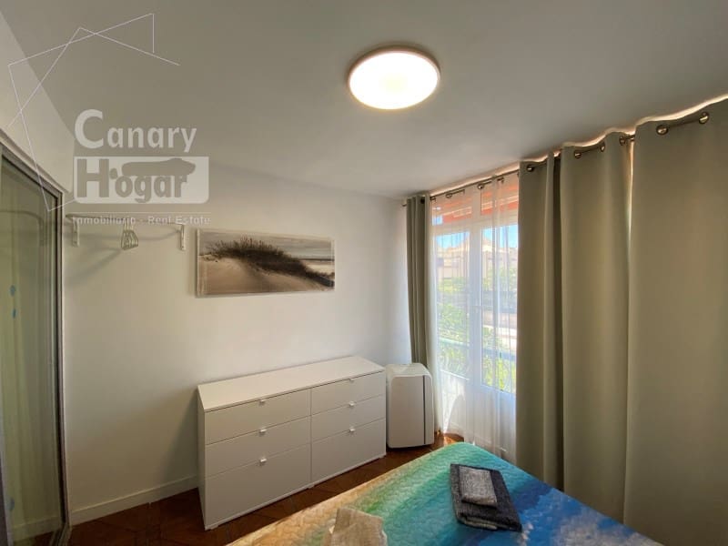 1 bedroom Apartment for sale in Los Cristianos - € 275,000 (Ref: 9936095)