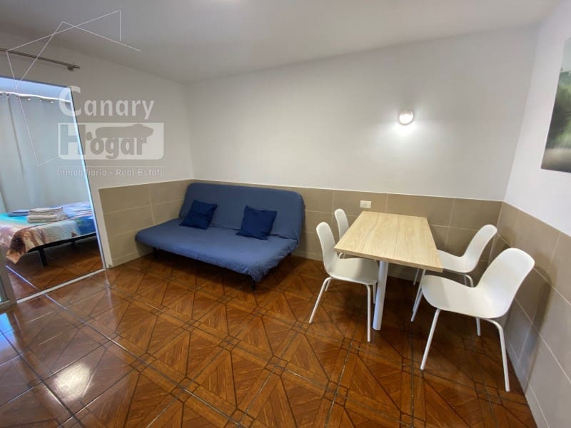 1 bedroom Apartment for sale in Los Cristianos - € 275,000 (Ref: 9936095)