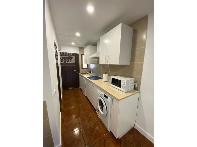 1 bedroom Apartment for sale in Los Cristianos - € 275,000 (Ref: 9936095)