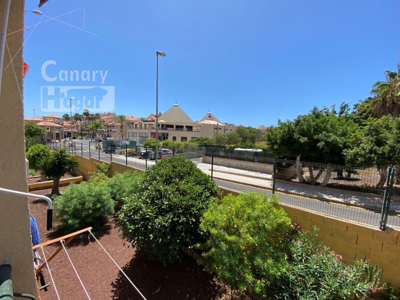 1 bedroom Apartment for sale in Los Cristianos - € 275,000 (Ref: 9936095)