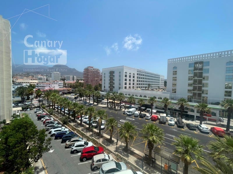 Estúdio para venda em Playa de las Americas - 275 000 € (Ref: 9936096)