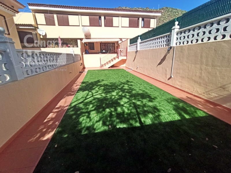 3 bedroom Townhouse for sale in Costa Adeje with garage - € 480,000 (Ref: 9937879)