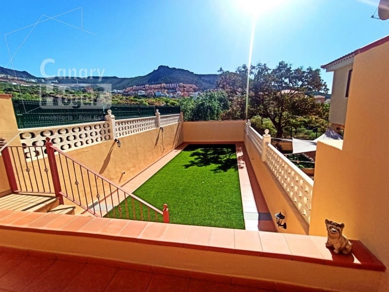 3 bedroom Townhouse for sale in Costa Adeje with garage - € 480,000 (Ref: 9937879)