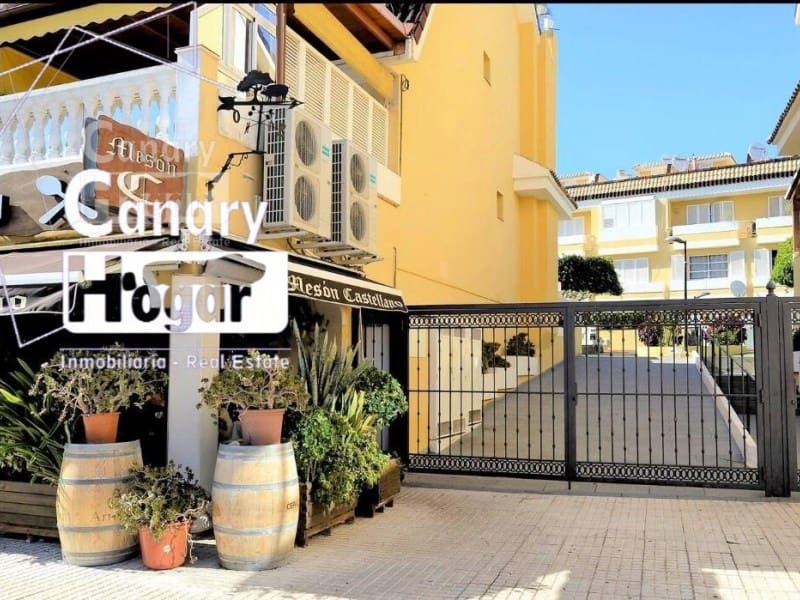 3 soverom Hus til salgs i Playa de las Americas med garasje - € 730 000 (Ref: 9937880)