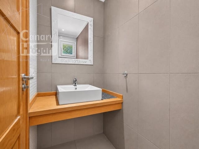 3 quarto Casa em Banda para venda em Puerto Santiago, Santiago del Teide com garagem - 630 000 € (Ref: 9952354)