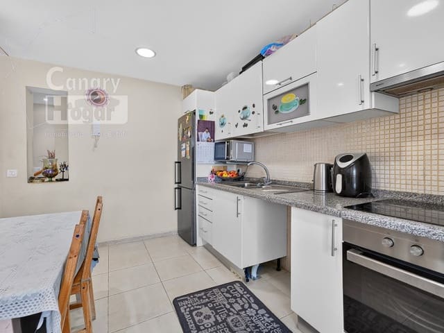 3 quarto Casa em Banda para venda em Puerto Santiago, Santiago del Teide com garagem - 630 000 € (Ref: 9952354)
