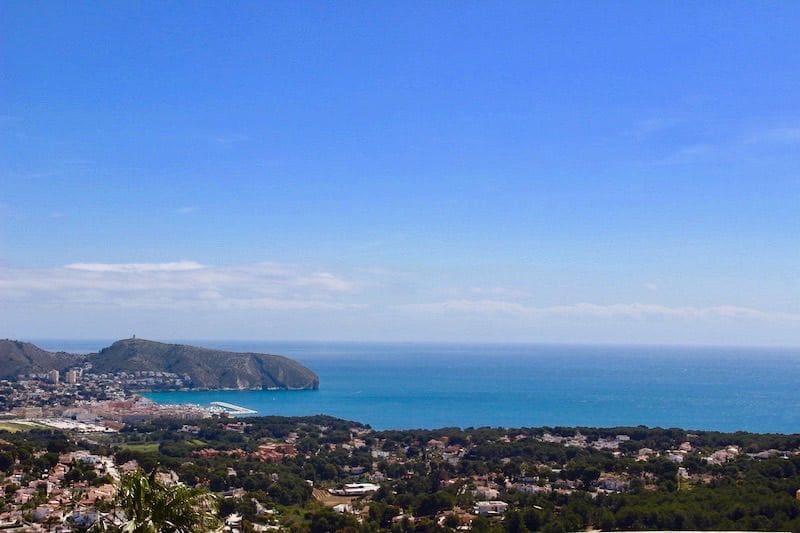 Chalet de 4 habitaciones en Moraira en alquiler con piscina garaje - 2.900 € (Ref: 10008287)