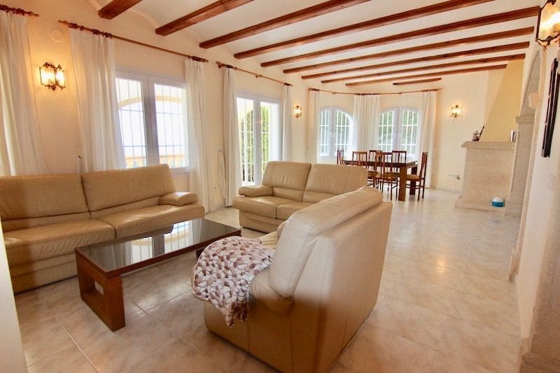 Chalet de 4 habitaciones en Moraira en alquiler con piscina garaje - 2.900 € (Ref: 10008287)