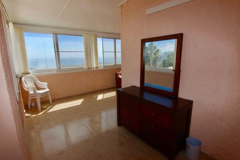 Chalet de 4 habitaciones en Moraira en alquiler con piscina garaje - 2.900 € (Ref: 10008287)