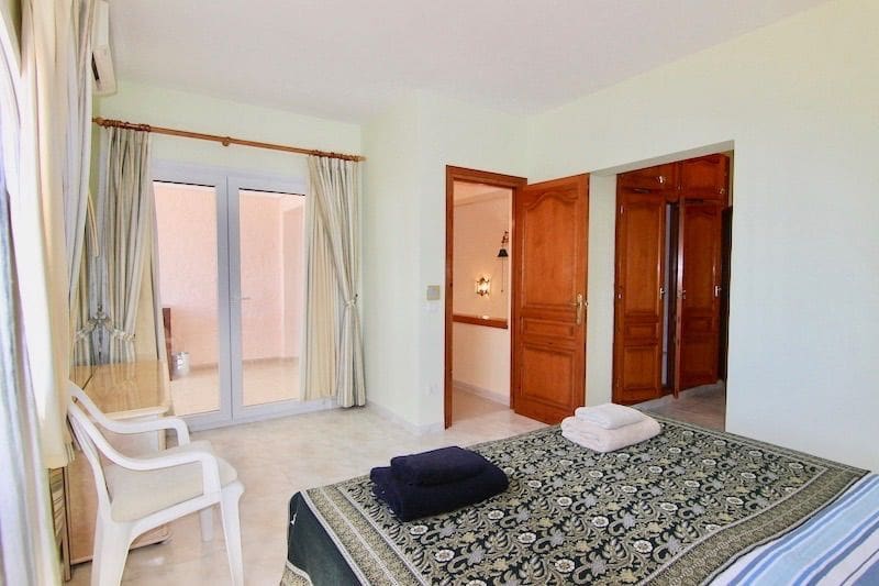 Chalet de 4 habitaciones en Moraira en alquiler con piscina garaje - 2.900 € (Ref: 10008287)