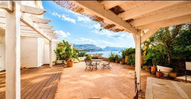 4 soveværelse Byhus til salg i Altea med swimmingpool garage - € 1.059.000 (Ref: 10099635)