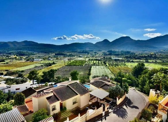 Casa de 3 habitaciones en Jalón / Xaló en venta con piscina garaje - 252.000 € (Ref: 10179865)