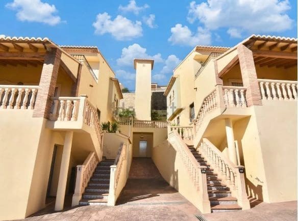 Casa de 3 habitaciones en Jalón / Xaló en venta con piscina garaje - 252.000 € (Ref: 10179865)