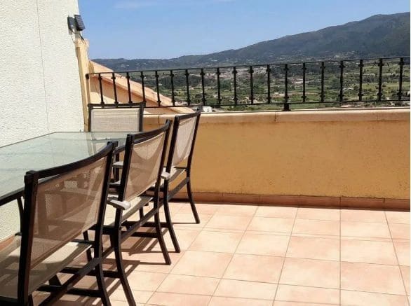 Casa de 3 habitaciones en Jalón / Xaló en venta con piscina garaje - 252.000 € (Ref: 10179865)