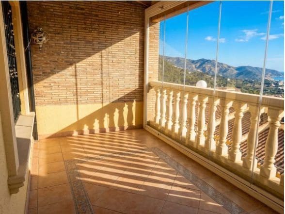 Casa de 3 habitaciones en Jalón / Xaló en venta con piscina garaje - 252.000 € (Ref: 10179865)