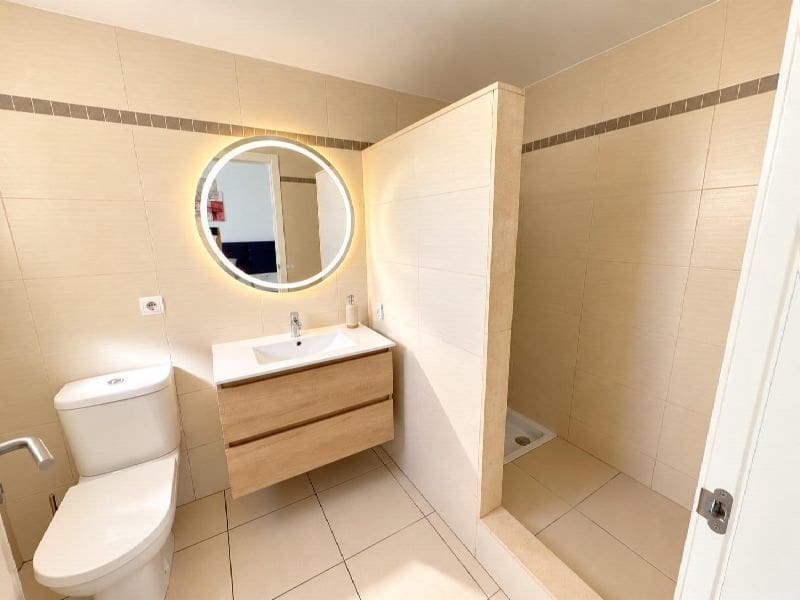 3 soverom Kjedet enebolig til salgs i Calpe / Calp med svømmebasseng garasje - € 320 000 (Ref: 10184146)