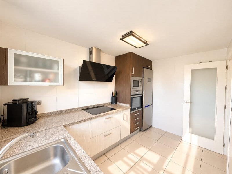 3 soverom Kjedet enebolig til salgs i Calpe / Calp med svømmebasseng garasje - € 320 000 (Ref: 10184146)