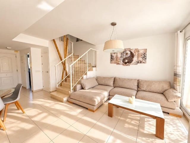 3 soverom Kjedet enebolig til salgs i Calpe / Calp med svømmebasseng garasje - € 320 000 (Ref: 10184146)