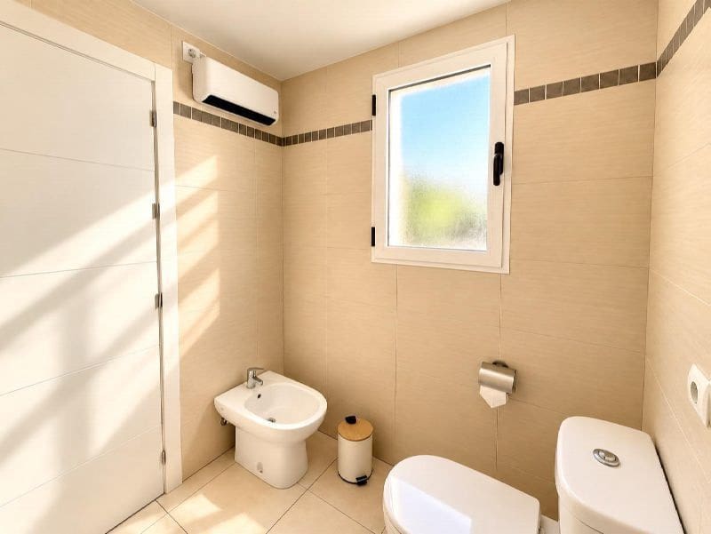 3 soverom Kjedet enebolig til salgs i Calpe / Calp med svømmebasseng garasje - € 320 000 (Ref: 10184146)