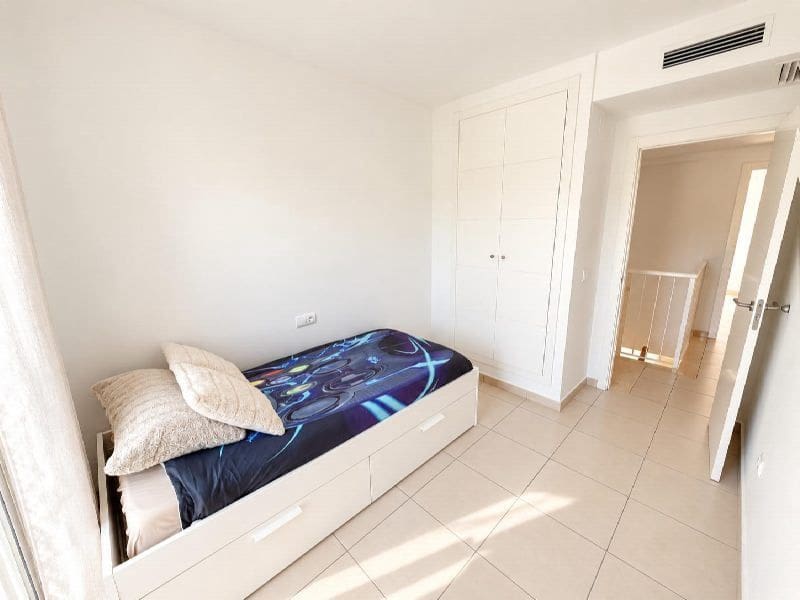 3 soverom Kjedet enebolig til salgs i Calpe / Calp med svømmebasseng garasje - € 320 000 (Ref: 10184146)