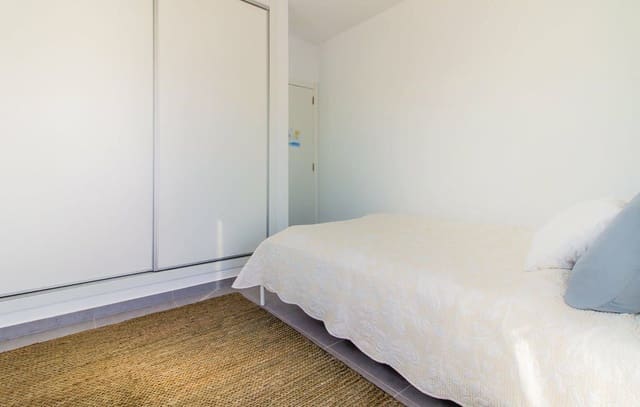 4 soveværelse Villa til salg i Las Marinas / Les Marines, Dénia med swimmingpool garage - € 630.000 (Ref: 5342040)