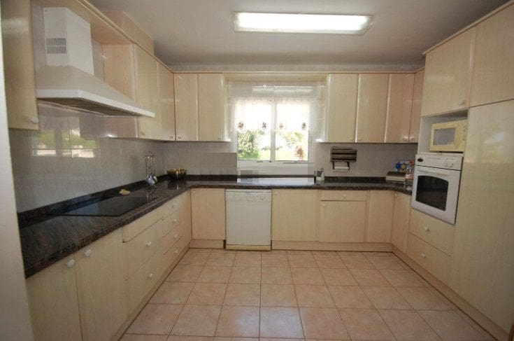 Chalet de 4 habitaciones en Javea / Xàbia en venta con piscina garaje - 850.000 € (Ref: 5556919)