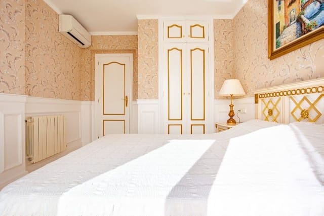 6 quarto Moradia para venda em La Sella com piscina garagem - 1 450 000 € (Ref: 6103044)